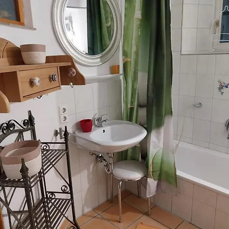 Mit Garten Ab 3 Naechte 아파트 *