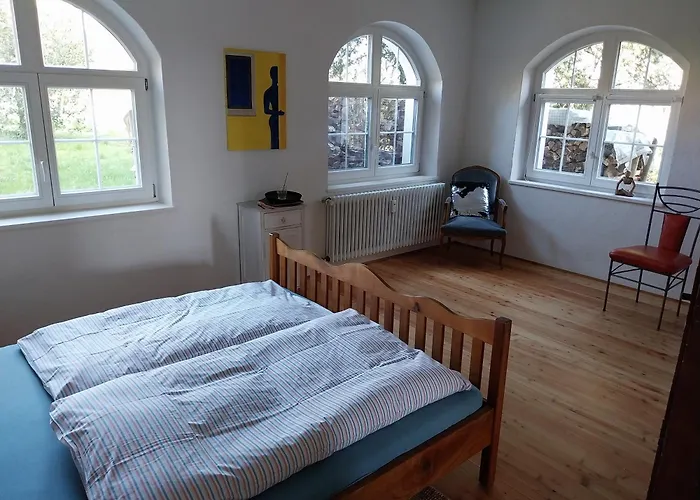 Διαμέρισμα Mit Garten Ab 3 Naechte *